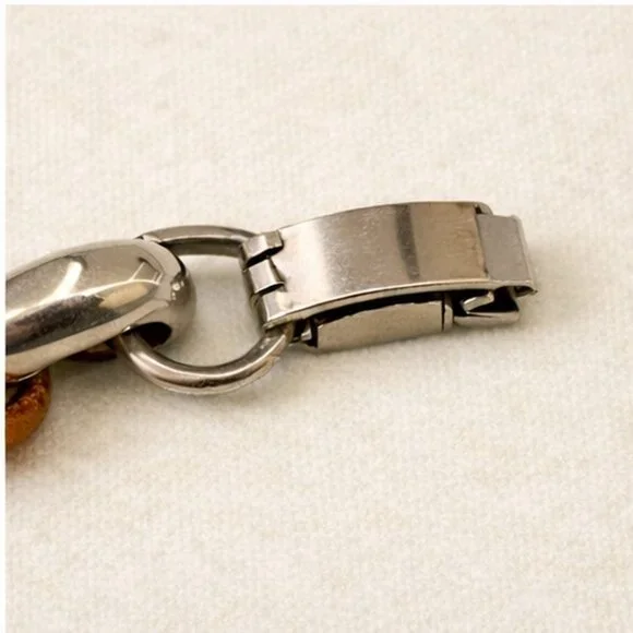 Vintage Lucite Bracelet Amber Glitter Rings Leaf Charms Silver Tone Mid Century - Picture 4 of 4